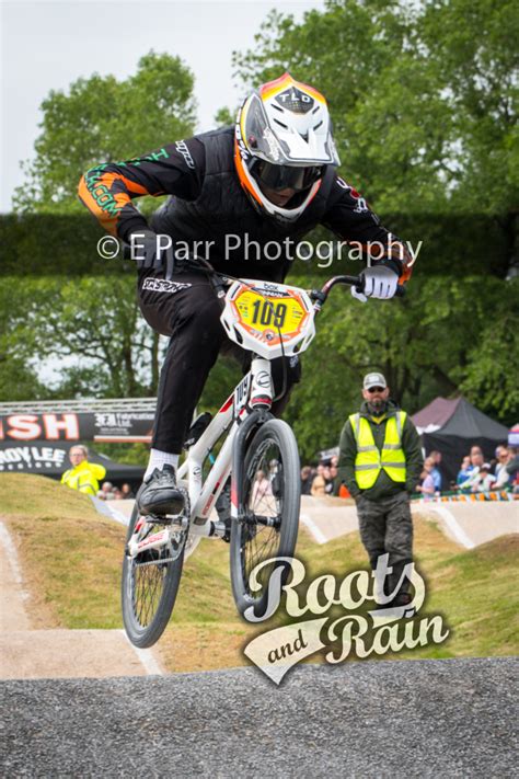 Finnian TURNER-SMITH 109 - Roots & Rain