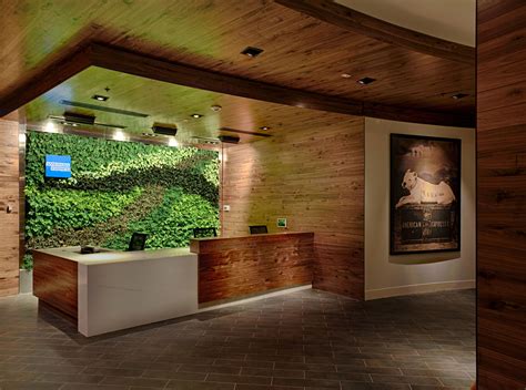 Inside AmEx's Stunning New Centurion Lounge at MIA