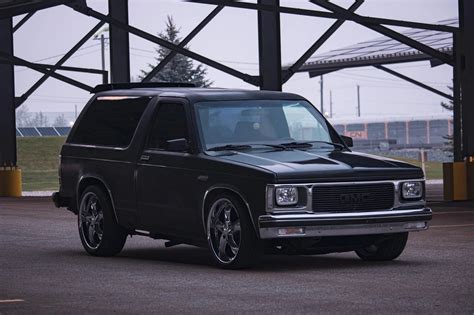 GMC Jimmy: Compact SUV, Huge Adventures 3 - Searchshop Auto