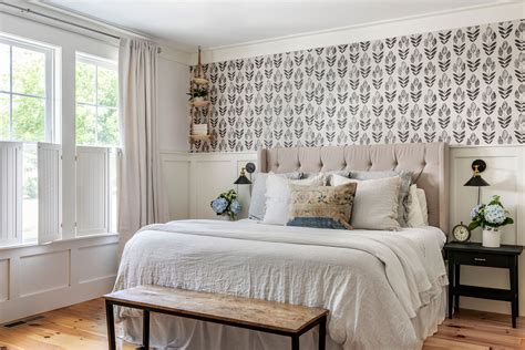 Wallpaper Bedroom Feature Wall 10 Wild And Dreamy Bedroom Feature Wall