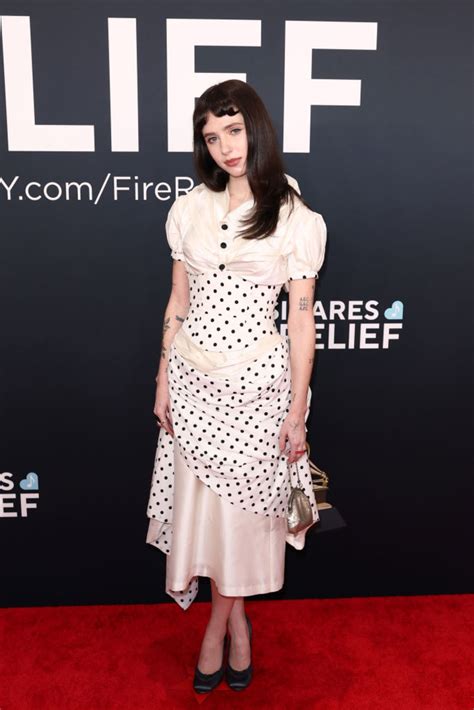 Los mejores atuendos de los premios Grammy 2025 | CNN