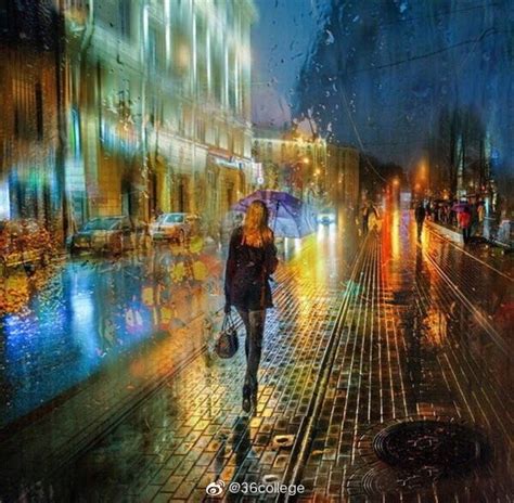 在雨下的城市 图库摄影片. 图片 包括有 都市, 日落, 横向, 街道, 道路, 透视图, 斑马, 城市 - 131356037