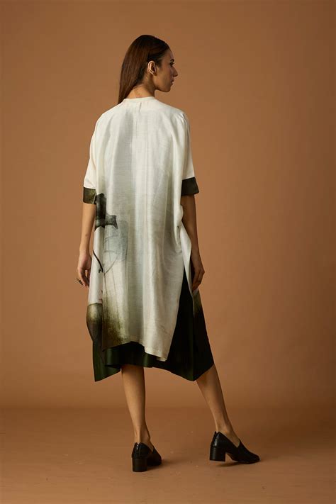 IVORY AND DARK GREEN SILK CHANDERI TUNIC (BCC-09) – Anju Modi