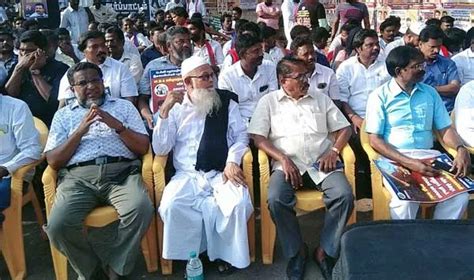 குணங்குடி ஹனீபா புகார் எதிரொலி - கிண்டி ரயில் நிலையத்தில் மீண்டும் தமிழ்...