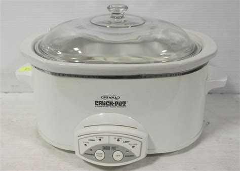 LARGE WHITE SLOW COOKER