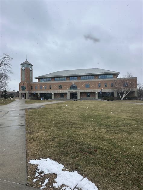 Roger Williams University - Acceptance Rate, Deadlines & Admission Info