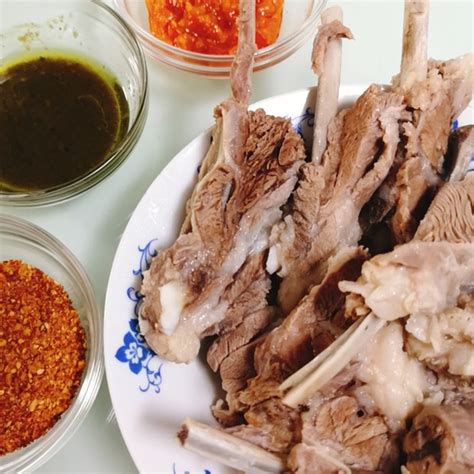 内蒙古传统特色美食——手把肉