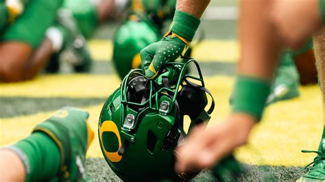 Nevada K Keaton Emmett commits to Oregon Ducks in transfer portal