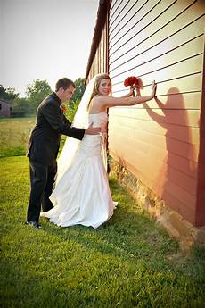 Cop Wedding Ideas by I This As A Wedding Picture For A Officer Cop Wedding Ideas