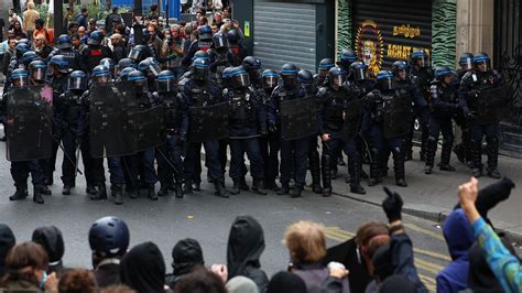 Riot police clash with 'Block Everything' protesters in Paris | World ...