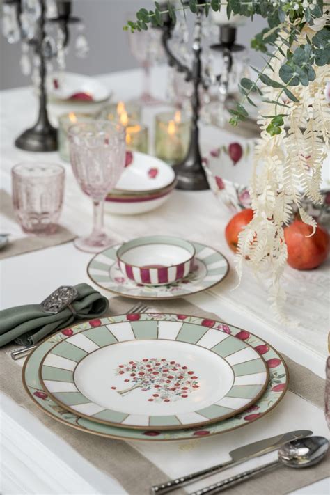 Set Of 2- Pomegranates & Roses Dinner Plates