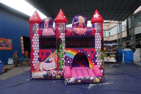 Inflatable Castle 的图像结果