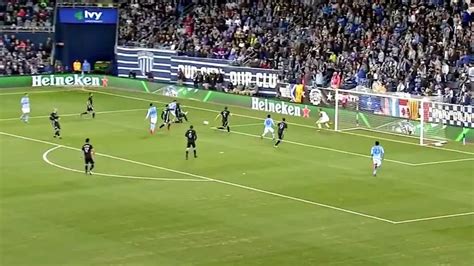 'El Guaje' Villa sirve el pase y Maxi Moralez sentencia para el primer ...