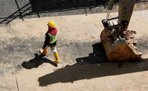 How Deep Can a Mini Excavator Dig? Specs, Safety, and Project Planning | Rhinoceros Diggers