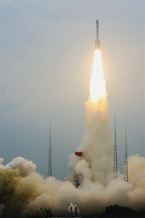 Photos Chine : lancement d'un groupe de satellites — Chine Informations