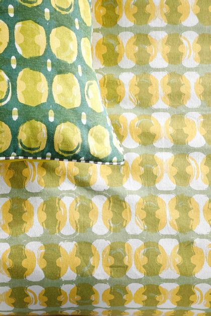 Buy Marica Pure Cotton Soft Yellow Bedcover Online – Freedom Tree