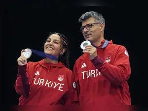 Turkey shooter Olympics: Mirror shooter's image viral after Yusuf Dikec ...