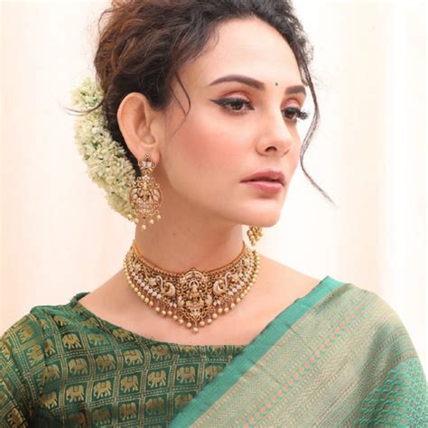 What Makes Antique Choker Necklaces Timeless? | Explore Their Enduring ...