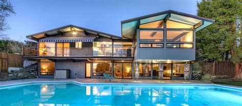 mid century modern house seattle