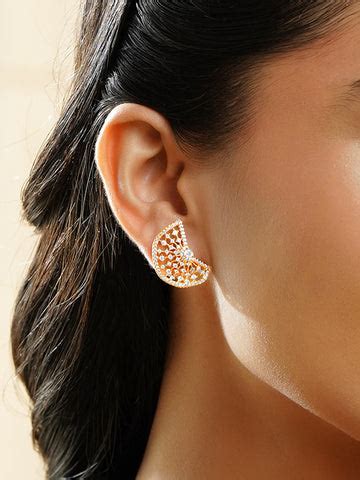 Rubans Offers Finest Quality Earrings Collection Online.