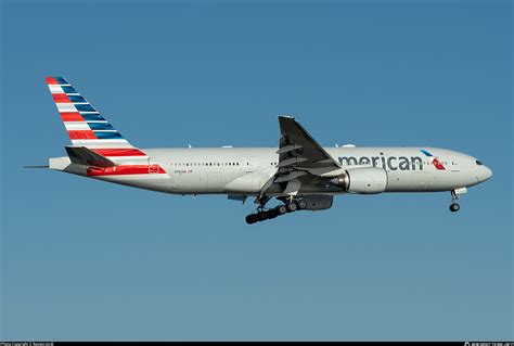 N782AN American Airlines Boeing 777-223ER Photo by Ramon Jordi | ID ...