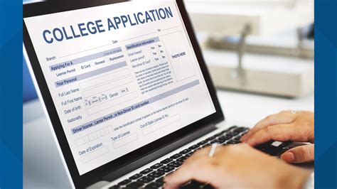 College admissions expert provides ways to prepare for applying to ...