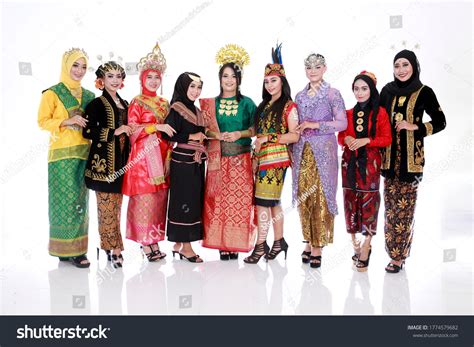 Traditional Indonesian Clothing