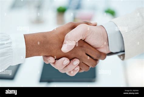 Thank You Handshake Business Photo in HD 的图像结果