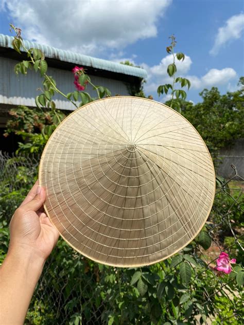 Set of 10 Mini Nón Lá: Vietnamese Palm Leaf Conical Hats for Kids - Etsy
