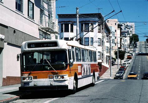 San Francisco Muni Flyer E800 trolleycoach | San francisco photos, San ...