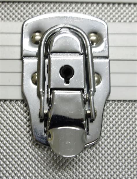 STC 2410 P Viso | Viso STC Waterproof Metal Equipment case With Wheels ...