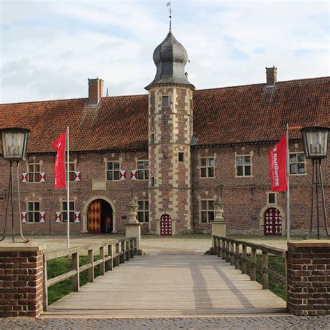 Academy of Crafts Raesfeld Castle - Romoe Network