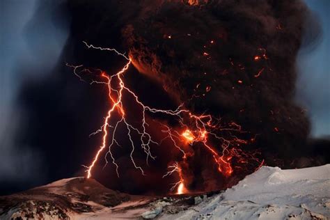盘点五大最壮观的火山喷发与剧烈闪电事件-搜狐IT