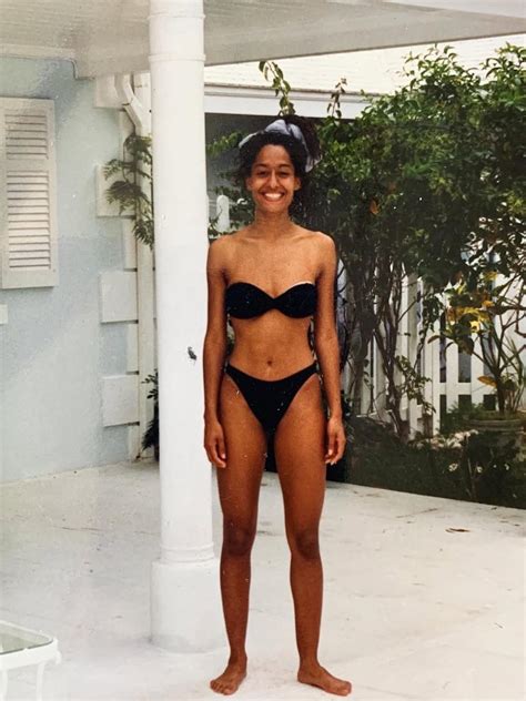 Tracee Ellis Ross Celebrates Her 53rd Birthday With 20 Sizzling Bikini ...