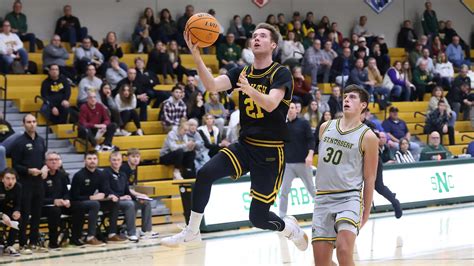 Carter Thomas - 2025-26 - Men's Basketball - University of Wisconsin ...