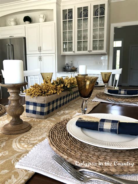 Table Setting Country Style 的图像结果