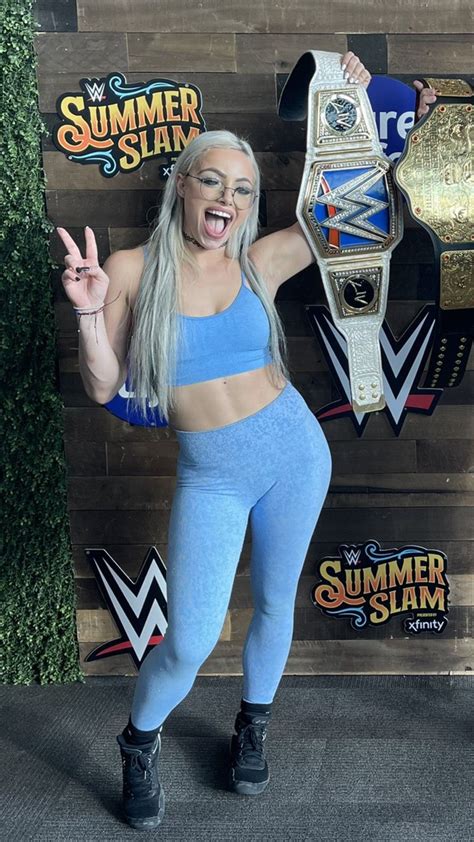 Liv morgan | Wwe girls, Wrestling divas, Lilly pulitzer outfits
