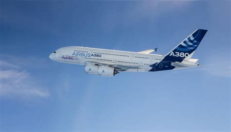 Airbus A380 på opvisningsflyvning - FinalCall.travel Danmark