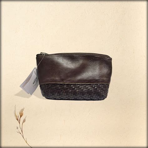 aura handwoven dark brown leather utility pouch – Aura Experience Store