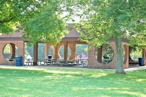 9 Fun Things to Do Near Nashville, TN (2025): Best Places to Visit!