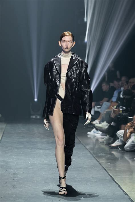 One Legged Pants: One-Legged Pants Are The New Trend We Didn't Know We ...