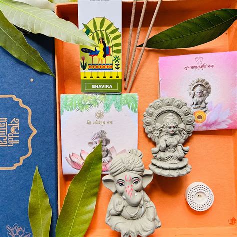 Buy Eco-friendly Diwali Gift Hamper | Includes 1 Plantable Lakshmi Idol ...