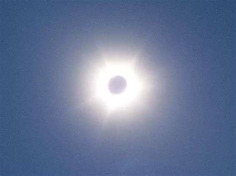 solar eclipse 2023: Rare hybrid solar eclipse dazzles viewers in ...