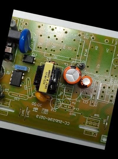 PCB Component Detection - Dataset Ninja
