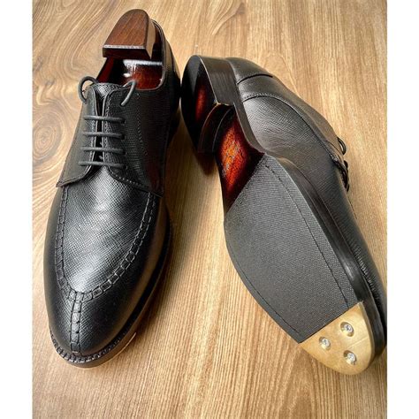 Black Glossed Hatch Grain Split Toe Derby With Metal Toe Plate – FELLMONGER