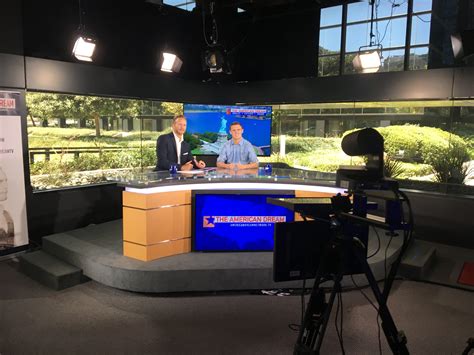 Interview Show 的图像结果