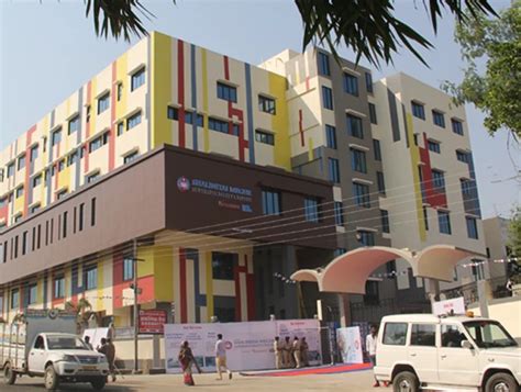 Datta Meghe Institute of Medical Sciences, Nagpur: Courses, Fees ...
