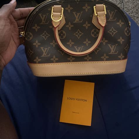 Louis Vuitton Purse for Sale in College Park, MD - OfferUp