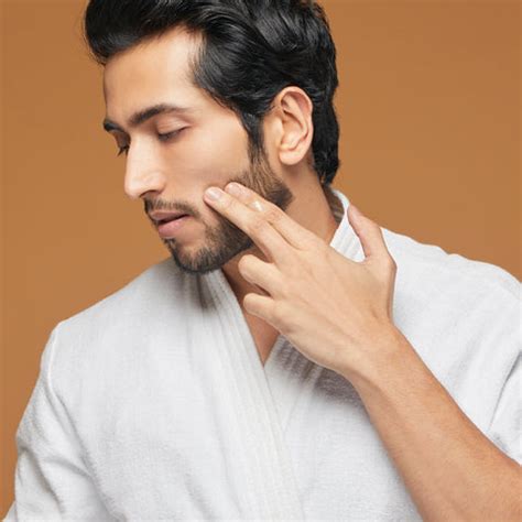 Why Jojoba Oil is one of the best for facial hair of men? – Soulflower.in