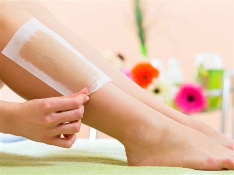 How to Make Waxing Easier | Healthy Living